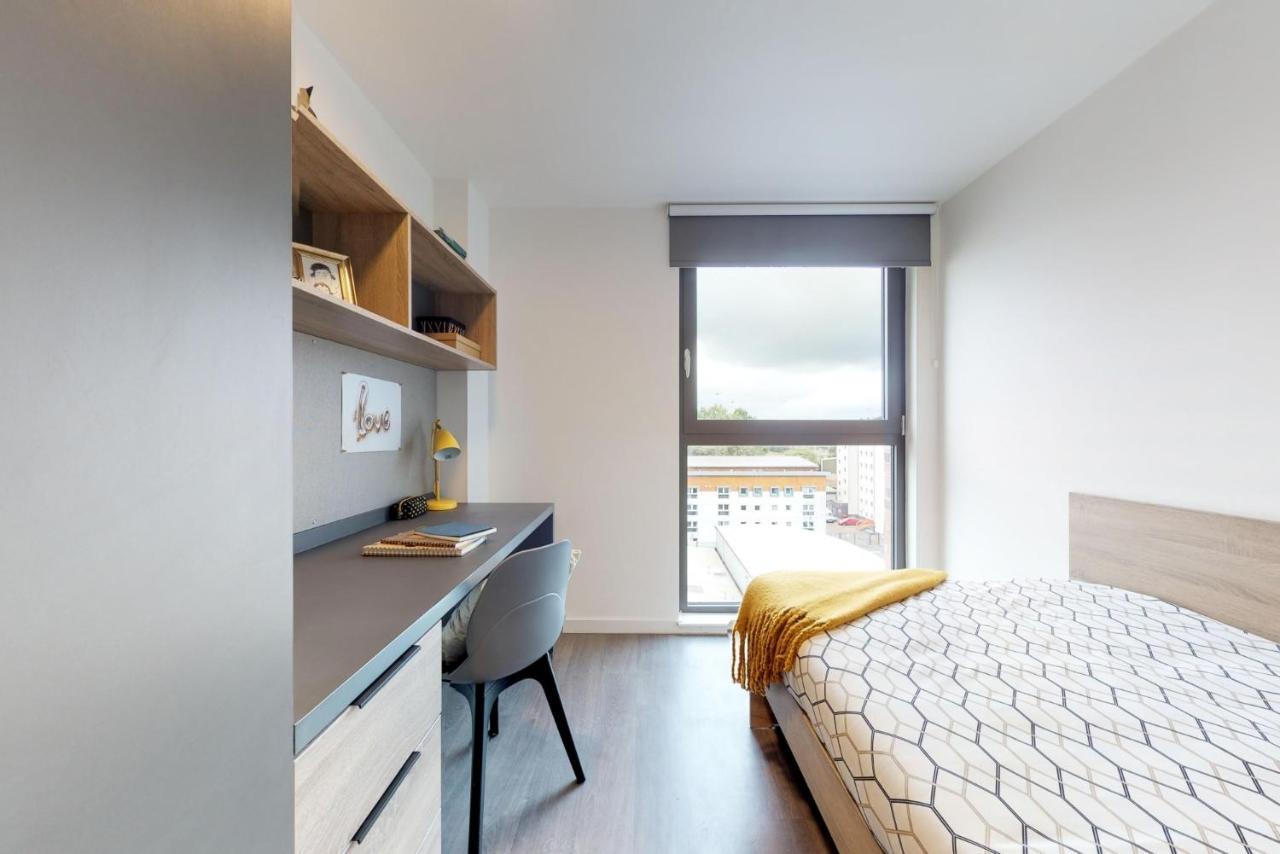 Private Bedrooms With Shared Kitchen, Studios And Apartments At Canvas Glasgow Near The City Centre For Students Only エクステリア 写真